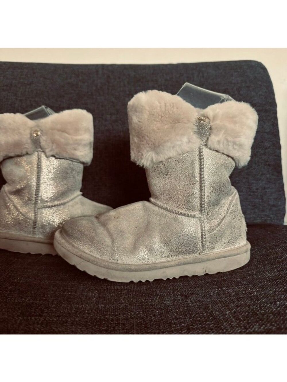 UGG Ramona Classic II Metallic Bow Cuff Short Boots Youth Size 3 Silver Faux Fur